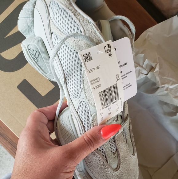 ***SOLD!!!***NWT Yeezy 500 Boost Salt Sz 10 - Picture 5 of 8